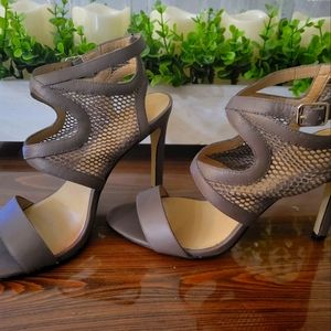 Ann Taylor heels size 8M